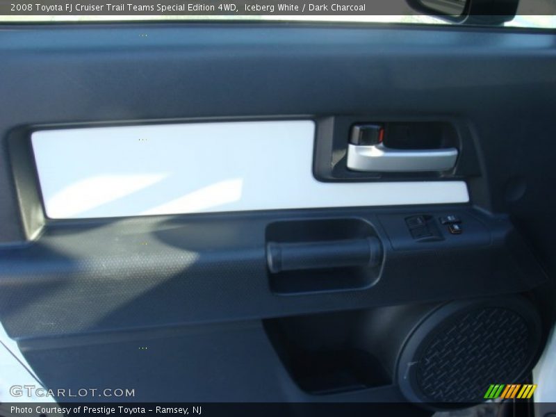 Iceberg White / Dark Charcoal 2008 Toyota FJ Cruiser Trail Teams Special Edition 4WD