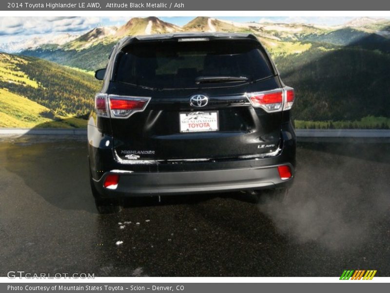 Attitude Black Metallic / Ash 2014 Toyota Highlander LE AWD