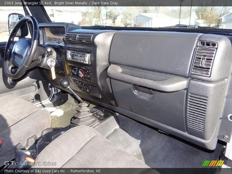 Bright Silver Metallic / Dark Slate Gray 2003 Jeep Wrangler SE 4x4
