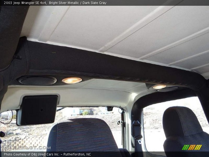 Bright Silver Metallic / Dark Slate Gray 2003 Jeep Wrangler SE 4x4