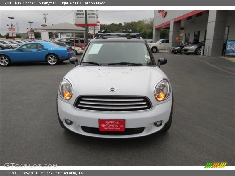 Light White / Carbon Black 2011 Mini Cooper Countryman