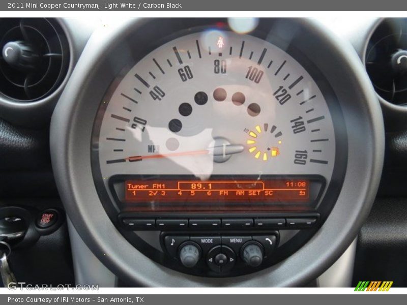 Light White / Carbon Black 2011 Mini Cooper Countryman