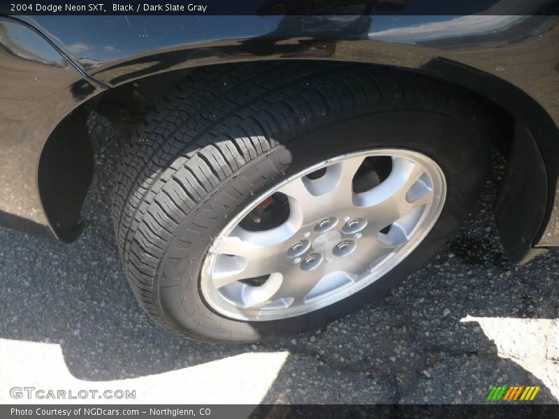 Black / Dark Slate Gray 2004 Dodge Neon SXT