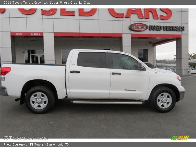 Super White / Graphite Gray 2011 Toyota Tundra CrewMax