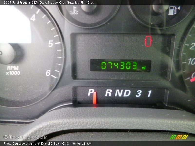 Dark Shadow Grey Metallic / Flint Grey 2005 Ford Freestar SES