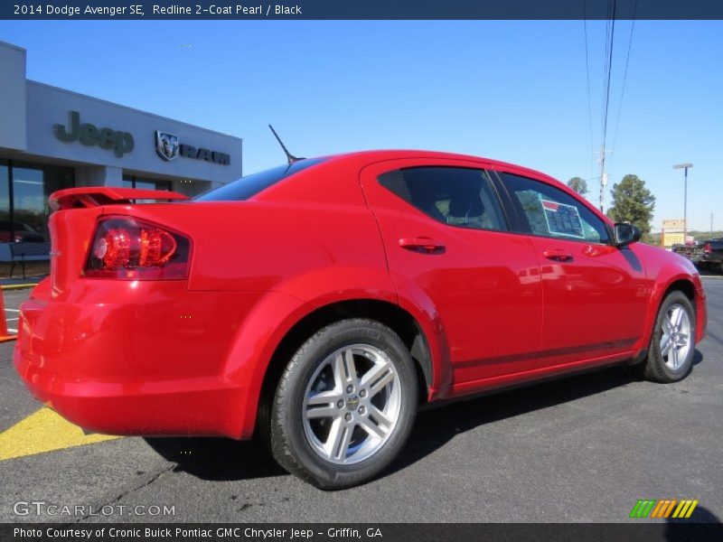 Redline 2-Coat Pearl / Black 2014 Dodge Avenger SE