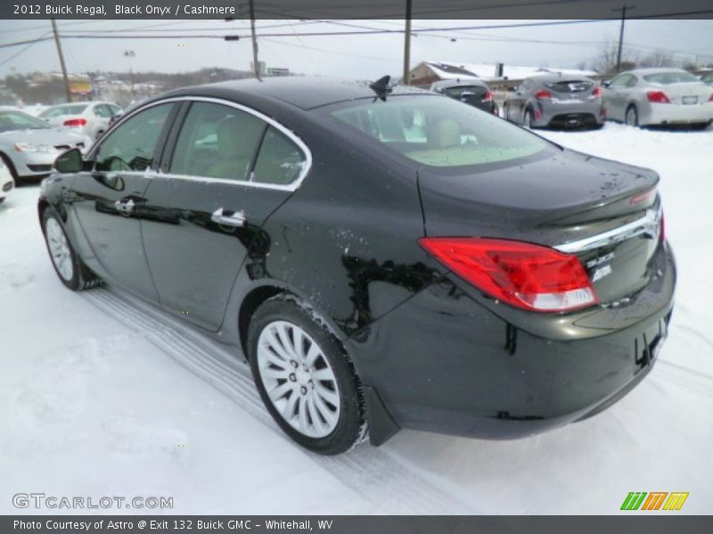 Black Onyx / Cashmere 2012 Buick Regal