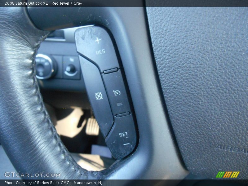 Red Jewel / Gray 2008 Saturn Outlook XE