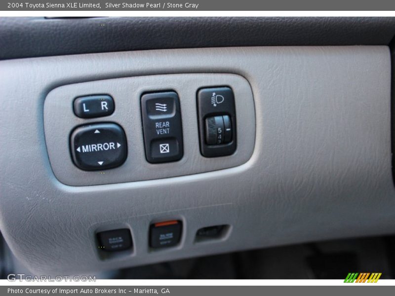 Silver Shadow Pearl / Stone Gray 2004 Toyota Sienna XLE Limited