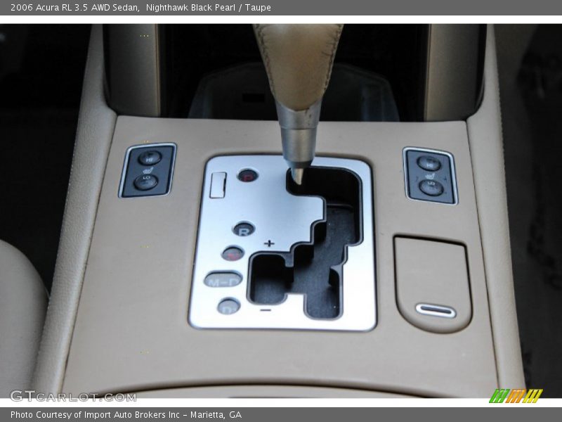  2006 RL 3.5 AWD Sedan 5 Speed Automatic Shifter