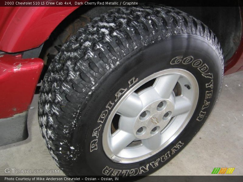 Dark Cherry Red Metallic / Graphite 2003 Chevrolet S10 LS Crew Cab 4x4