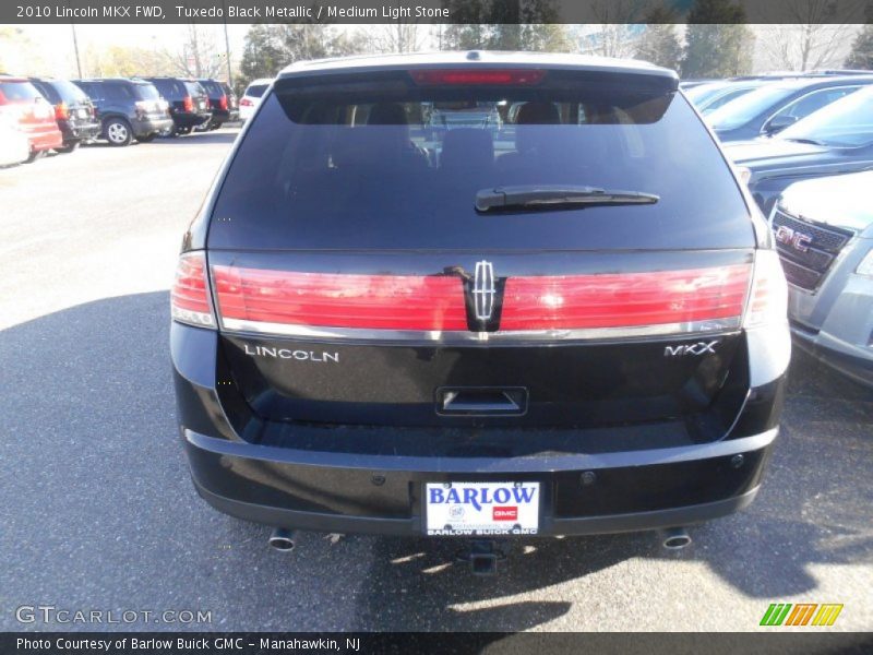 Tuxedo Black Metallic / Medium Light Stone 2010 Lincoln MKX FWD