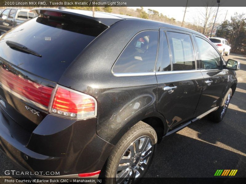 Tuxedo Black Metallic / Medium Light Stone 2010 Lincoln MKX FWD