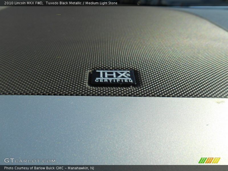 Tuxedo Black Metallic / Medium Light Stone 2010 Lincoln MKX FWD