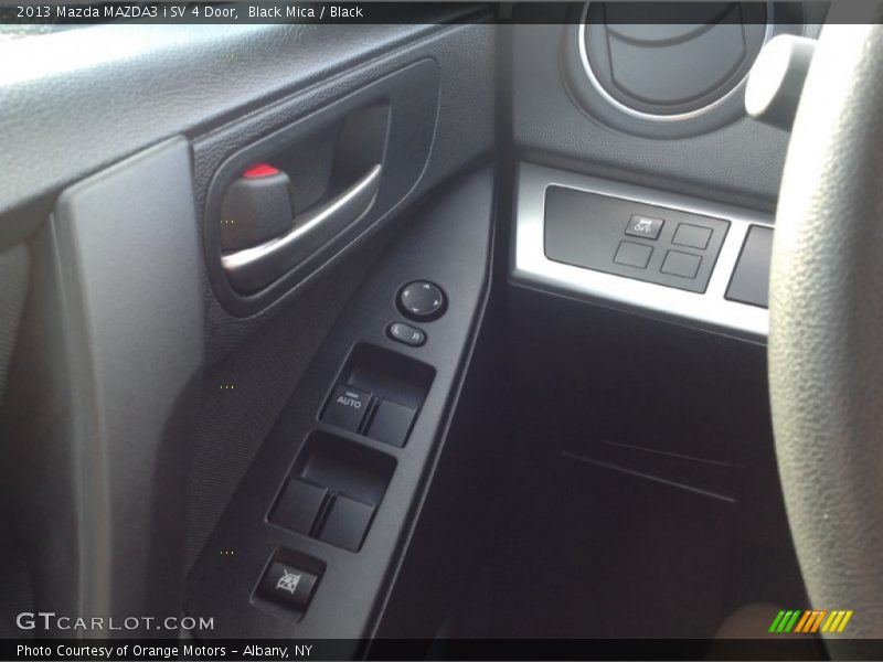 Black Mica / Black 2013 Mazda MAZDA3 i SV 4 Door