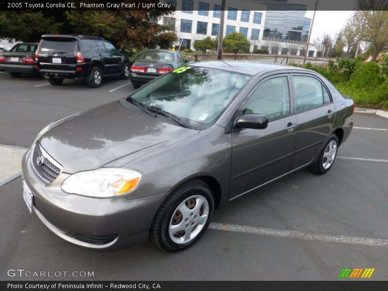 Front 3/4 View of 2005 Corolla CE