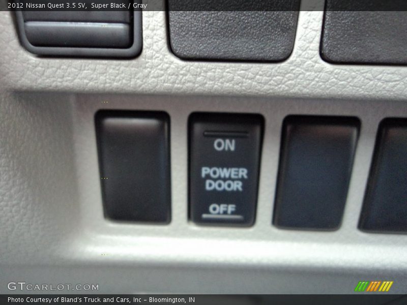 Super Black / Gray 2012 Nissan Quest 3.5 SV