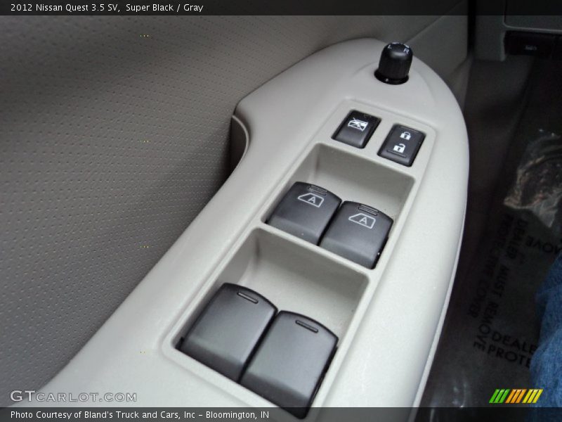 Super Black / Gray 2012 Nissan Quest 3.5 SV