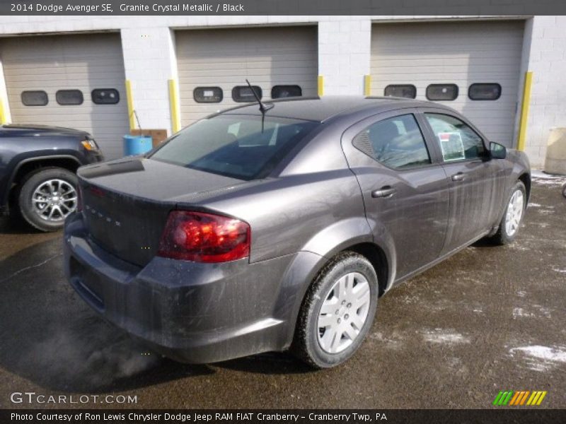 Granite Crystal Metallic / Black 2014 Dodge Avenger SE