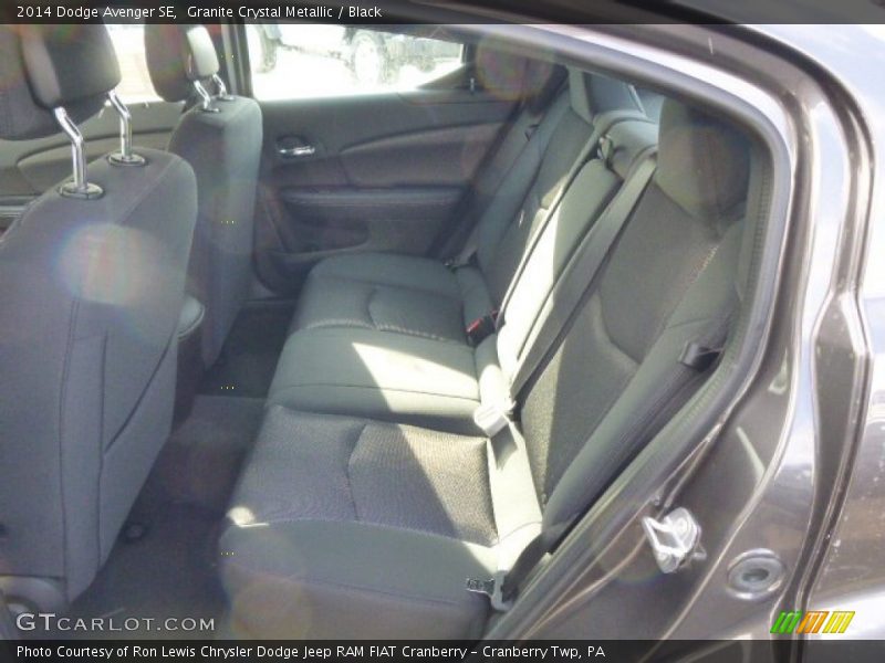 Granite Crystal Metallic / Black 2014 Dodge Avenger SE