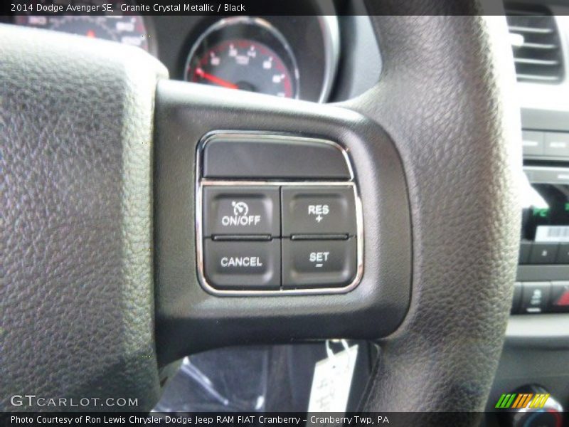Granite Crystal Metallic / Black 2014 Dodge Avenger SE