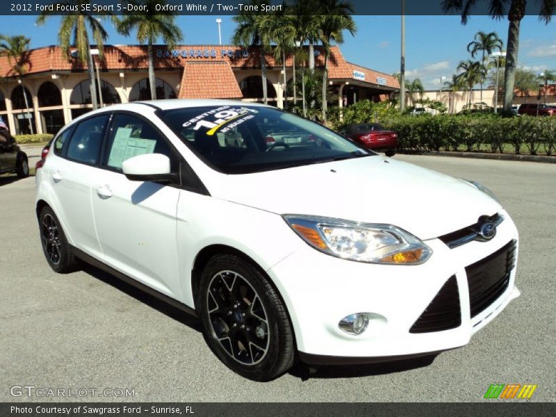 Oxford White / Two-Tone Sport 2012 Ford Focus SE Sport 5-Door