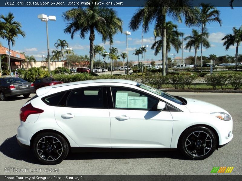 Oxford White / Two-Tone Sport 2012 Ford Focus SE Sport 5-Door