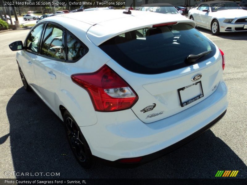 Oxford White / Two-Tone Sport 2012 Ford Focus SE Sport 5-Door