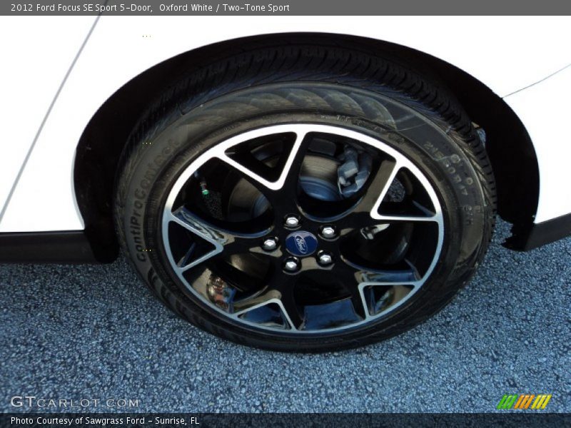 Oxford White / Two-Tone Sport 2012 Ford Focus SE Sport 5-Door