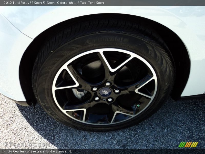 Oxford White / Two-Tone Sport 2012 Ford Focus SE Sport 5-Door