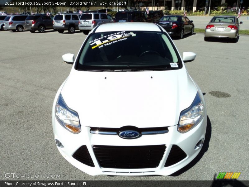 Oxford White / Two-Tone Sport 2012 Ford Focus SE Sport 5-Door