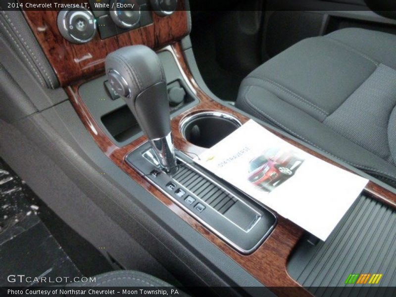 White / Ebony 2014 Chevrolet Traverse LT