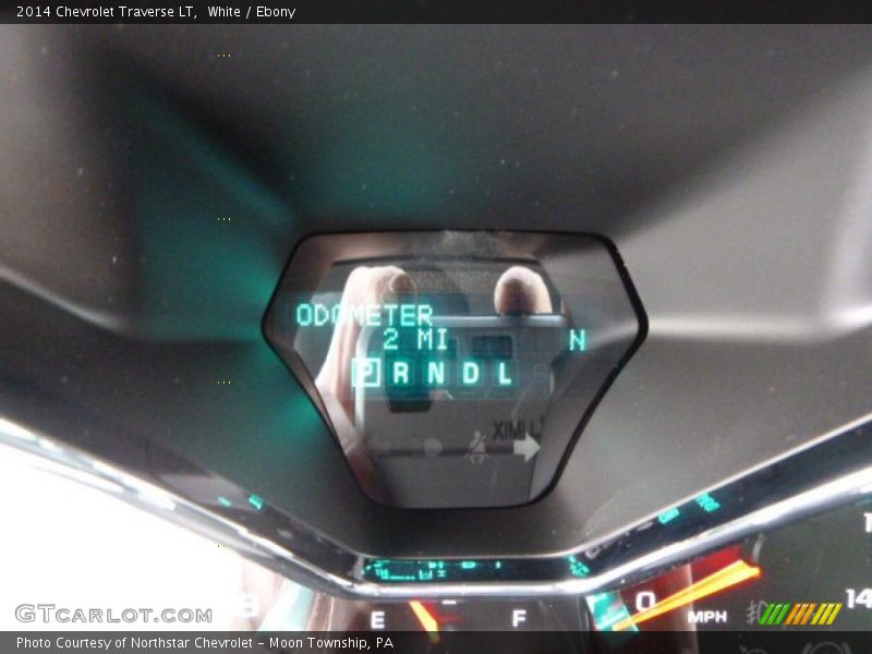 White / Ebony 2014 Chevrolet Traverse LT