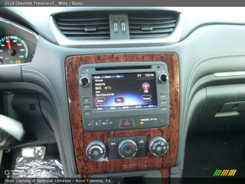White / Ebony 2014 Chevrolet Traverse LT