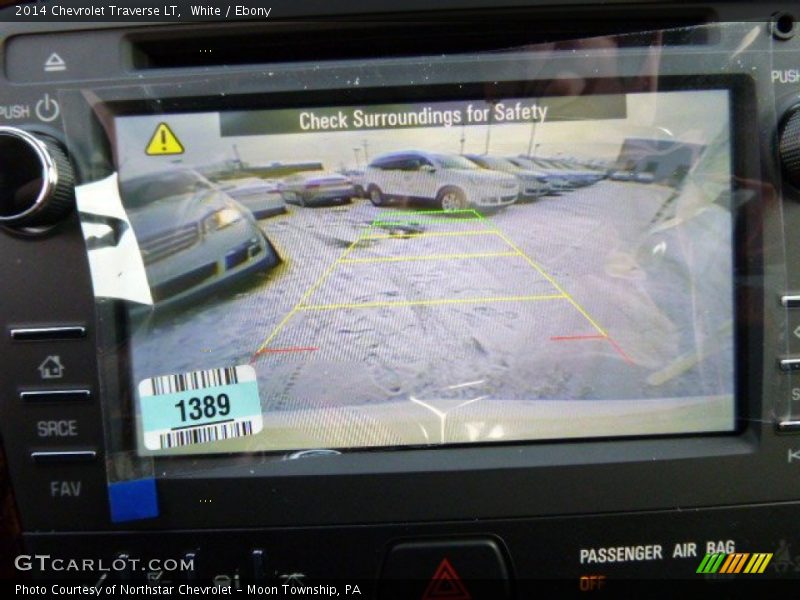 White / Ebony 2014 Chevrolet Traverse LT