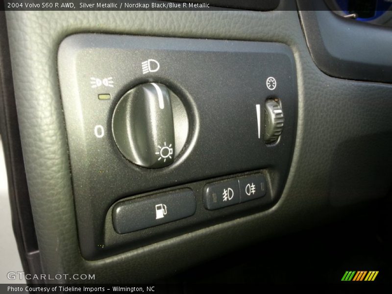 Controls of 2004 S60 R AWD