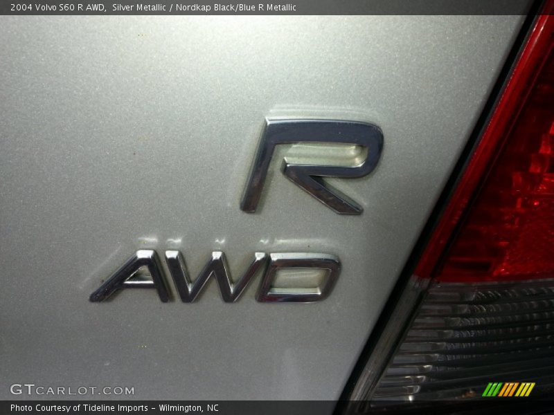 2004 S60 R AWD Logo