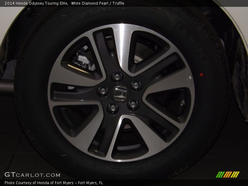 White Diamond Pearl / Truffle 2014 Honda Odyssey Touring Elite
