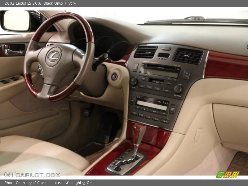 Black Onyx / Ivory 2003 Lexus ES 300