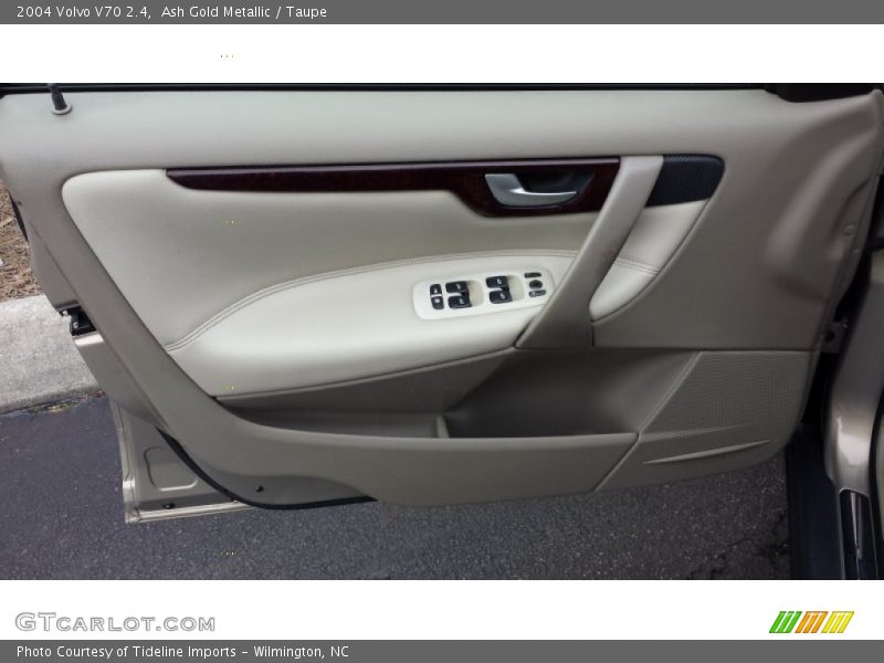 Door Panel of 2004 V70 2.4
