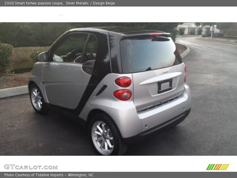 Silver Metallic / Design Beige 2009 Smart fortwo passion coupe