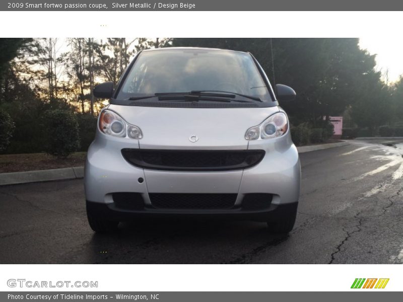 Silver Metallic / Design Beige 2009 Smart fortwo passion coupe
