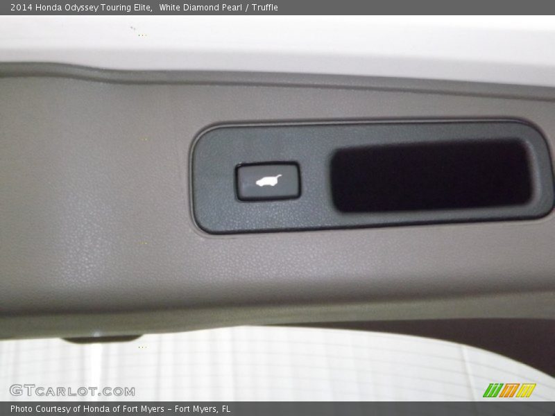 White Diamond Pearl / Truffle 2014 Honda Odyssey Touring Elite