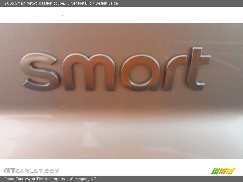 Silver Metallic / Design Beige 2009 Smart fortwo passion coupe