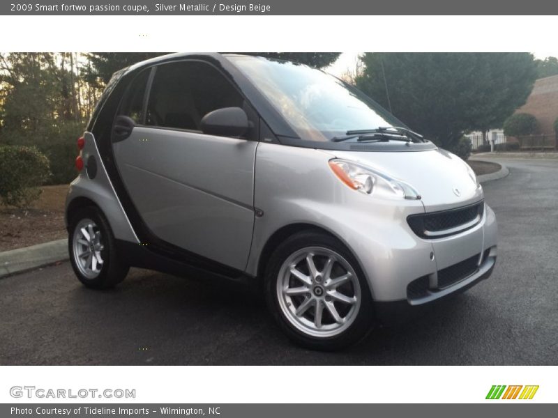 Silver Metallic / Design Beige 2009 Smart fortwo passion coupe