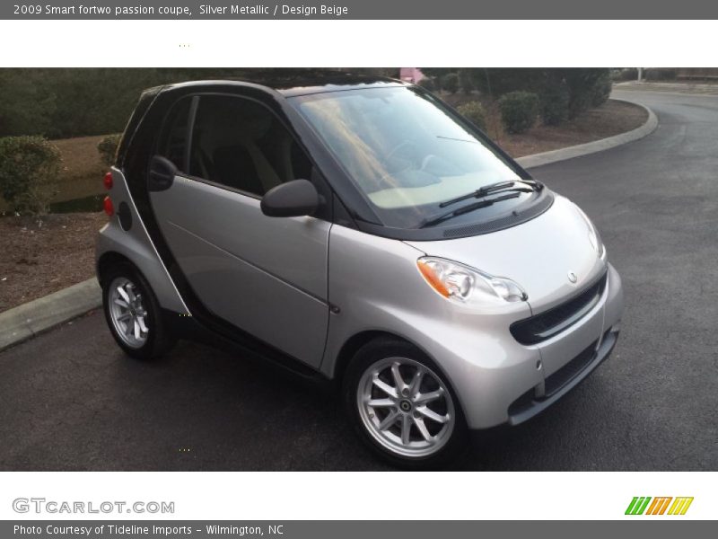 Silver Metallic / Design Beige 2009 Smart fortwo passion coupe