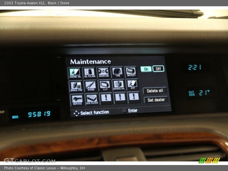 Black / Stone 2003 Toyota Avalon XLS