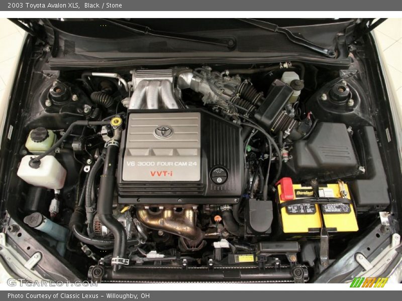 Black / Stone 2003 Toyota Avalon XLS
