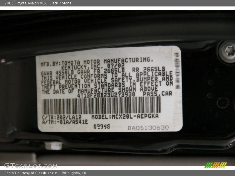 Black / Stone 2003 Toyota Avalon XLS