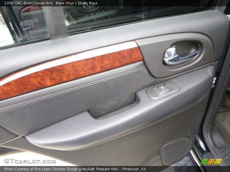 Black Onyx / Ebony Black 2006 GMC Envoy Denali 4x4